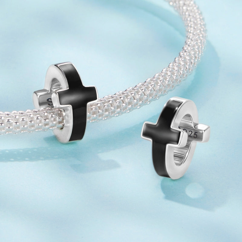Beautiful Black Cross Spacer | EN