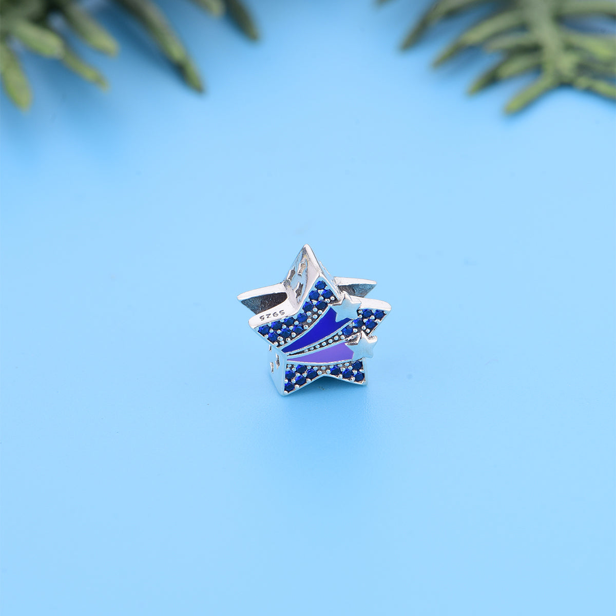 Shooting Stars Charm | CZ EN