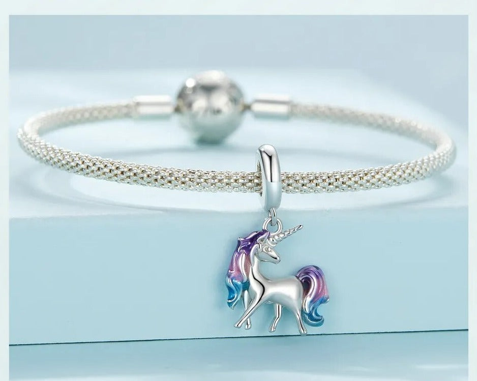 Prancing Unicorn Dangle Charm | EN