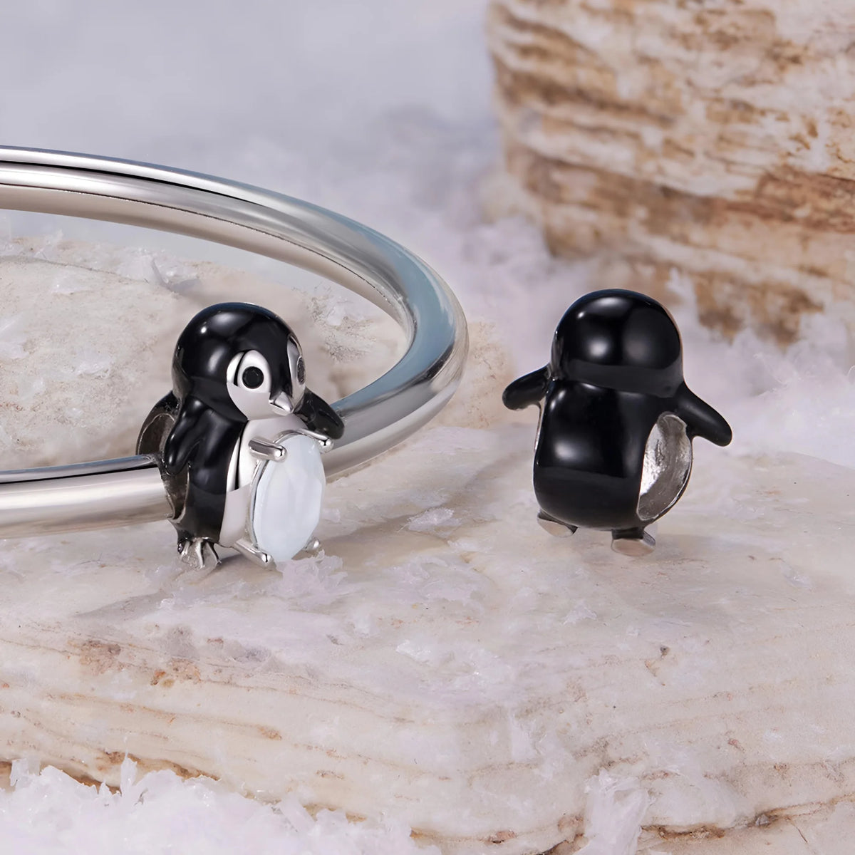 Penguin Opal Charm | EN