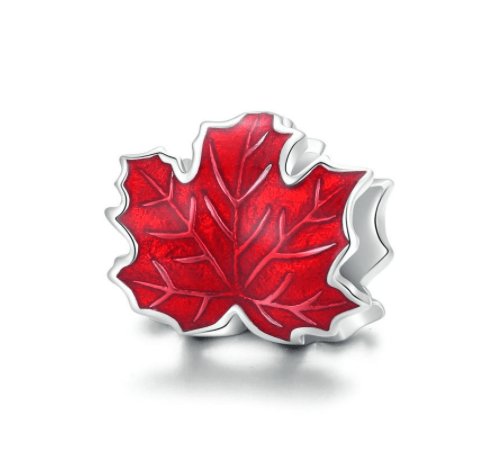 Maple Leaf Charm | EN