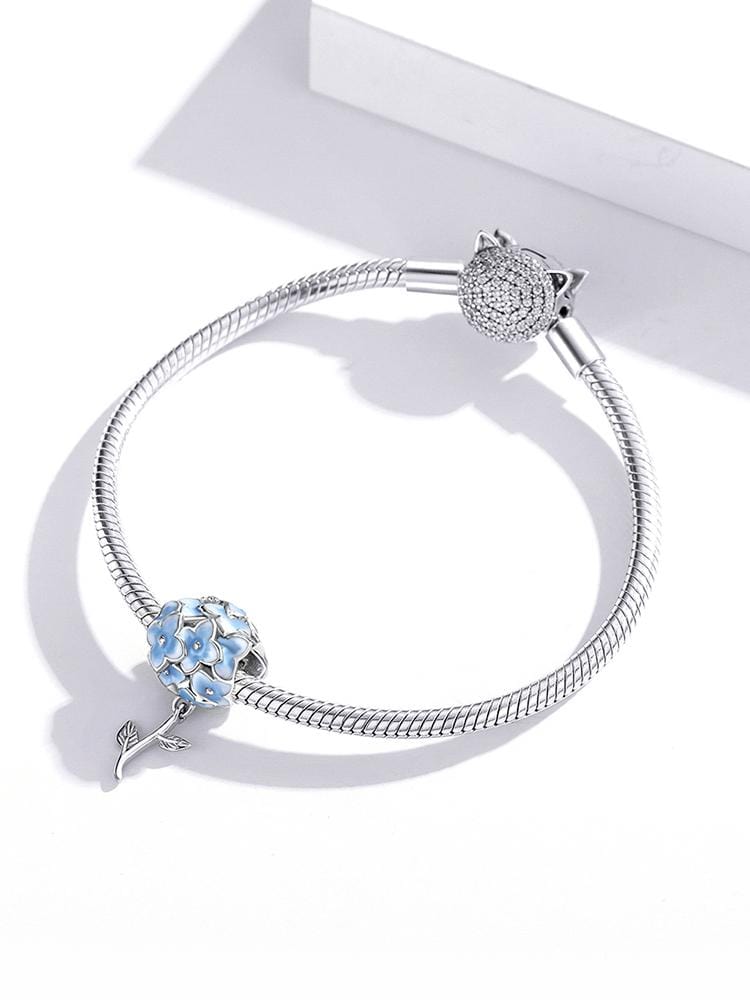 Hydrangeas Dangle Charm | EN