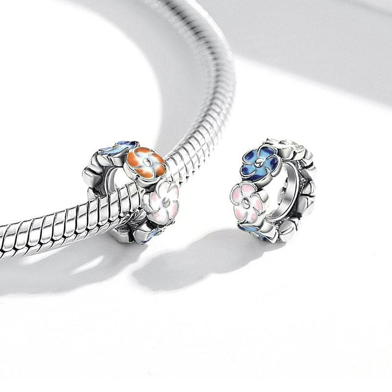 Multicolor Floral Spacer | EN