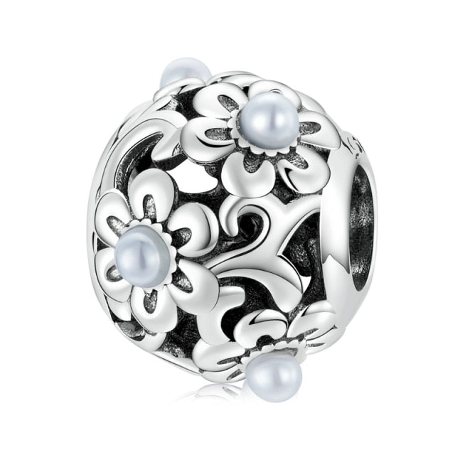 Classic Flower &amp; Pearl Charm