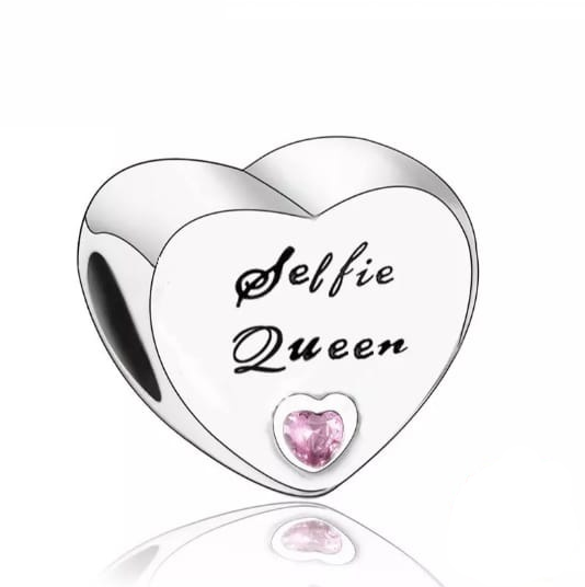 Queen on sale charm pandora