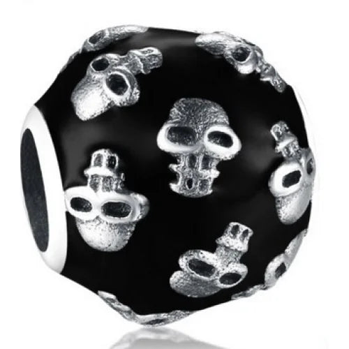 Round Skulls Charm | EN